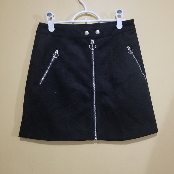 Forever 21 Front Zip Skirt - Picture 1 of 2